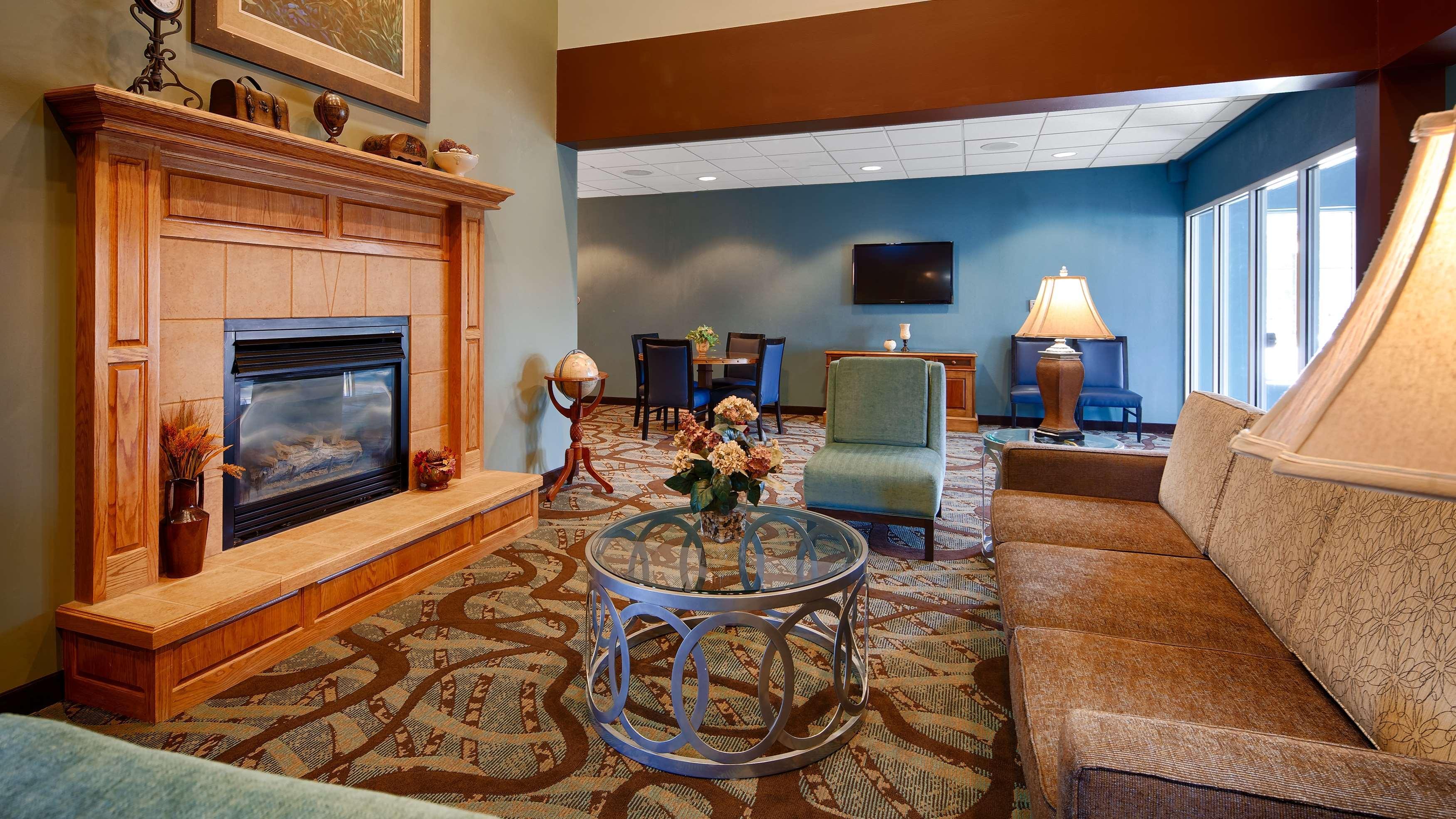 Best Western Holiday Manor Ньютон Экстерьер фото